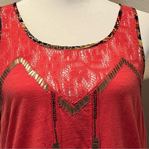 GIMMICKS BY BKE tank top size small cotton lace embellished back cutout - Picture 4 of 12